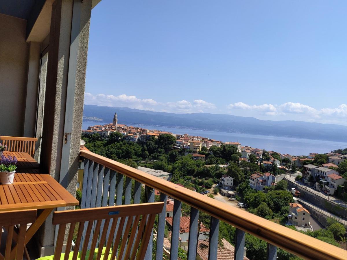 Apartment Borna Vrbnik (Primorje-Gorski Kotar)